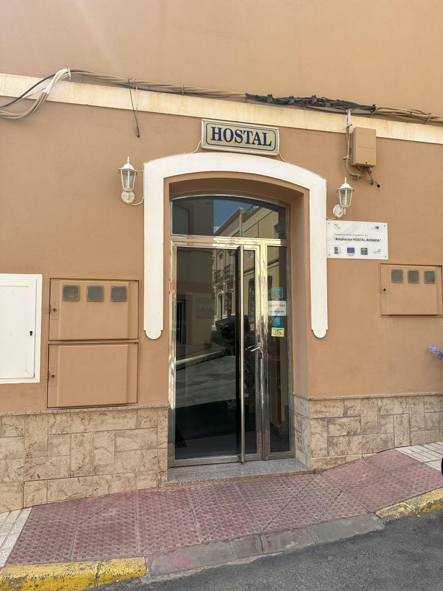 Hostal Avenida Tabernas Eksteriør billede