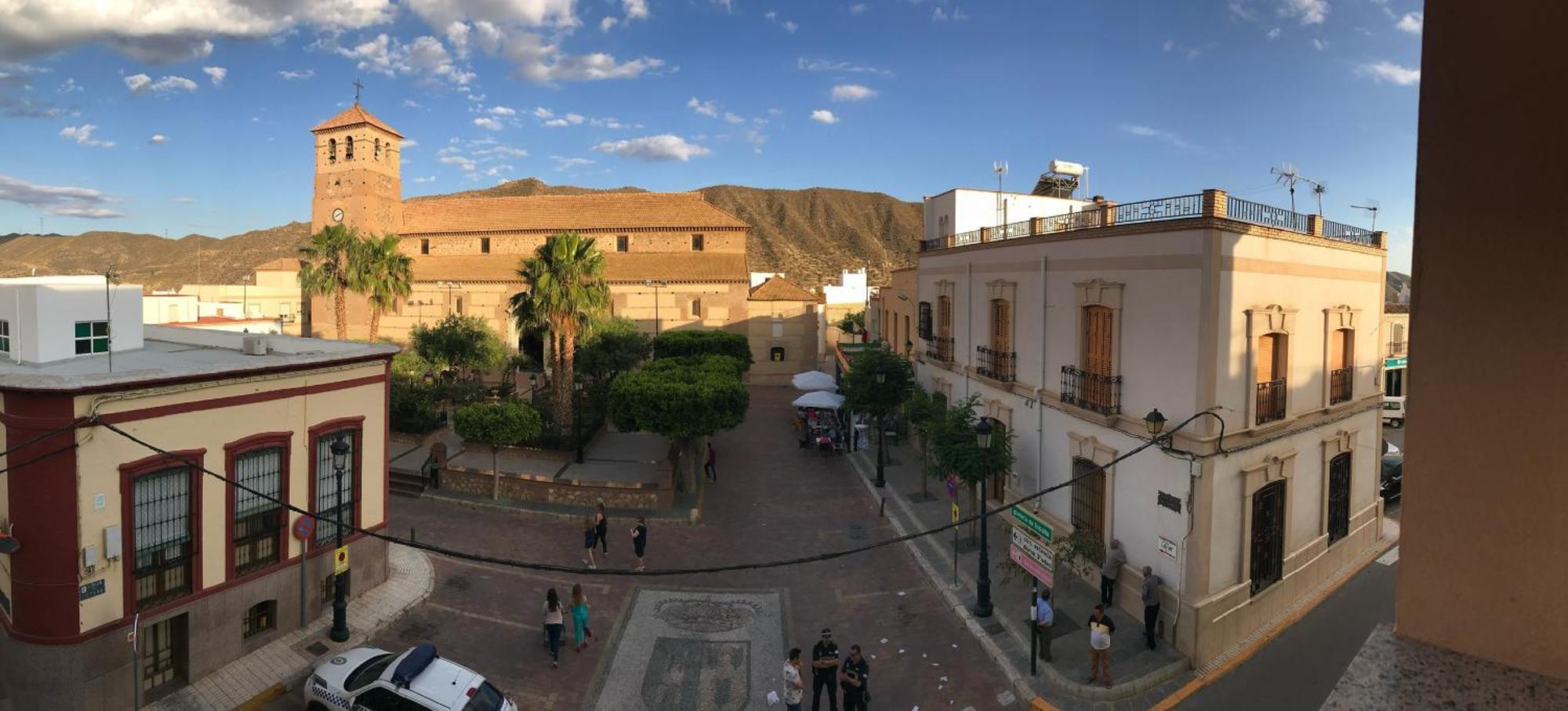Hostal Avenida Tabernas Eksteriør billede